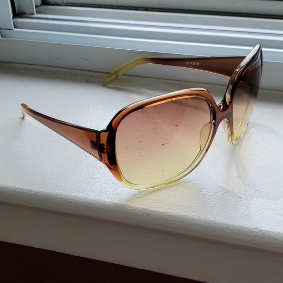 Sunglasses - Picture 2 of 2